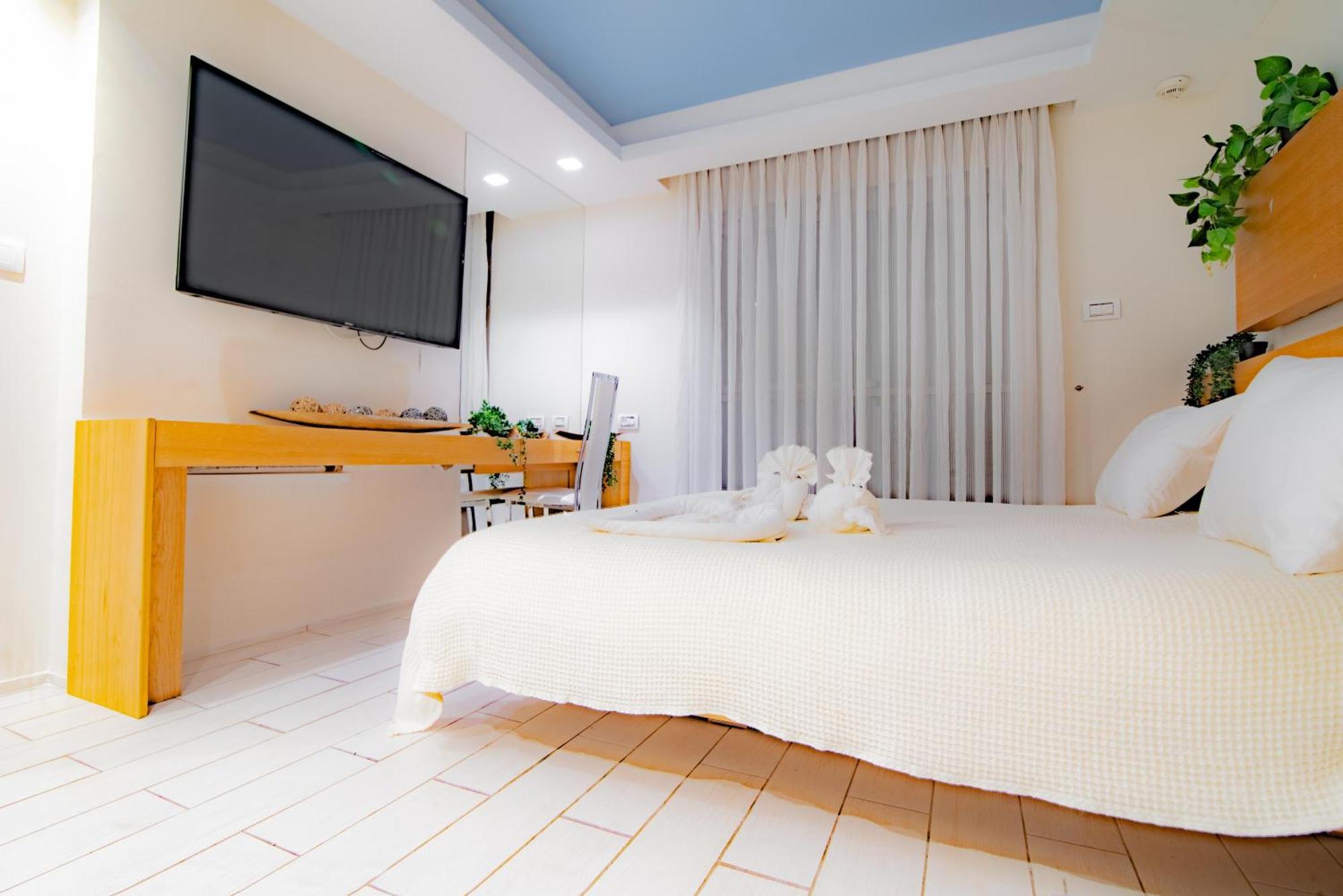 Almogim Suites Eilat Hotel (Adults Only) Ngoại thất bức ảnh
